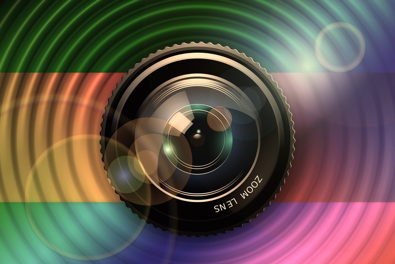 Camera lens Image by Gerd Altmann from Pixabay
